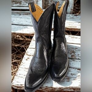 Never worn black cowgirl boots, all leather, handmade, size 8.5